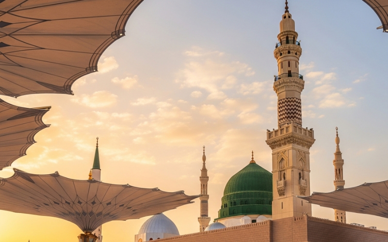 خدمة مكة والمدينة